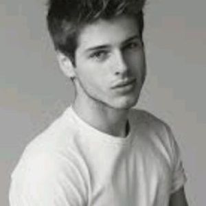 Meet your Posher, Gabrelle